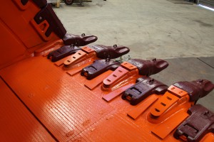 Hitachi EX3600 Bucket Rebuild